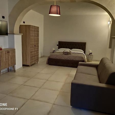 Appartamento Suite Santa Teresa Taranto Exterior photo